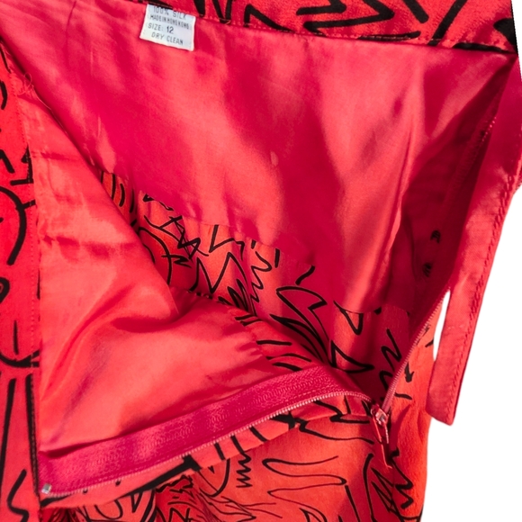 Vintage 100% Silk Red Pleat Front Midi Skirt Abstract Pattern size 12 - Picture 6 of 7